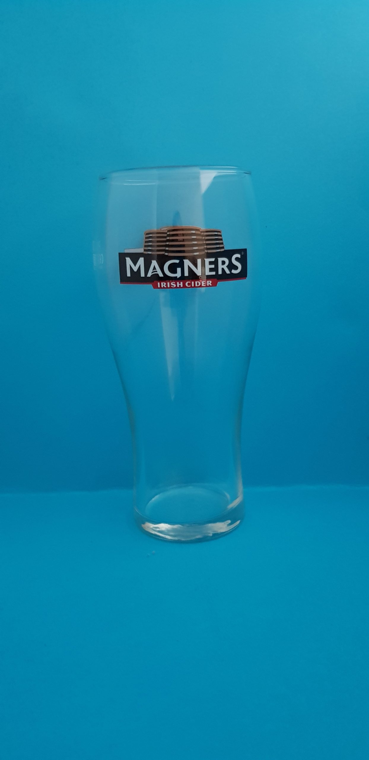 Magners Pint Glass Boxed 100% Genuine CUP/Bar/home/mancave/gift 